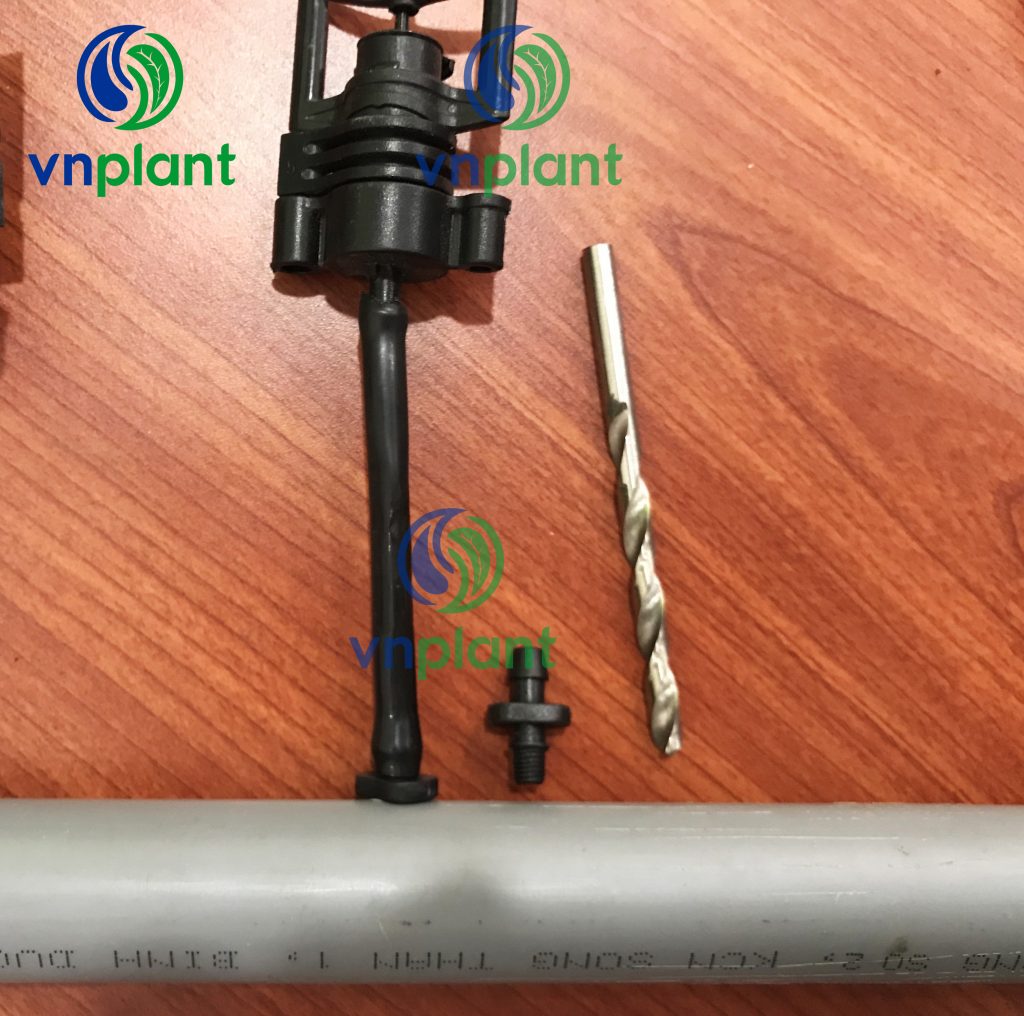 Kết nối ống pvc bằng nối 6mm có ren